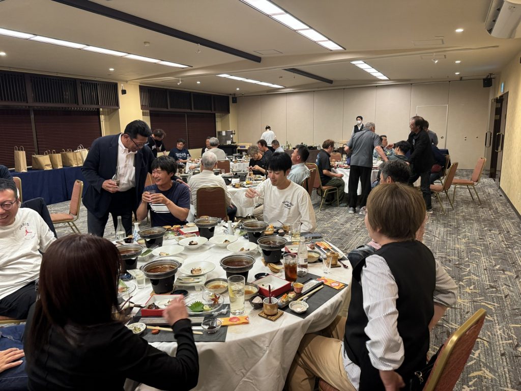 懇親会